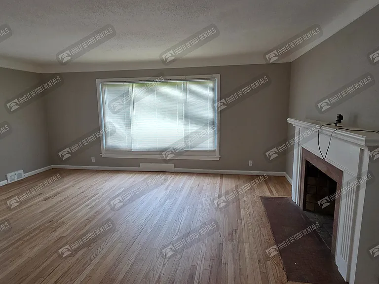 16600 Carlisle St — Photo 6