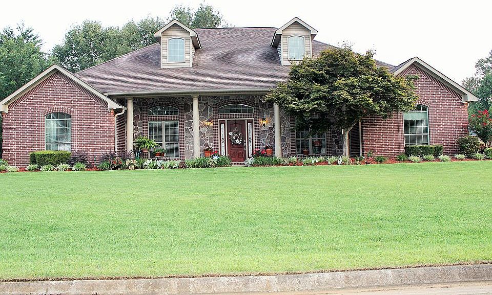 1st image of 2702 Pauls Cir