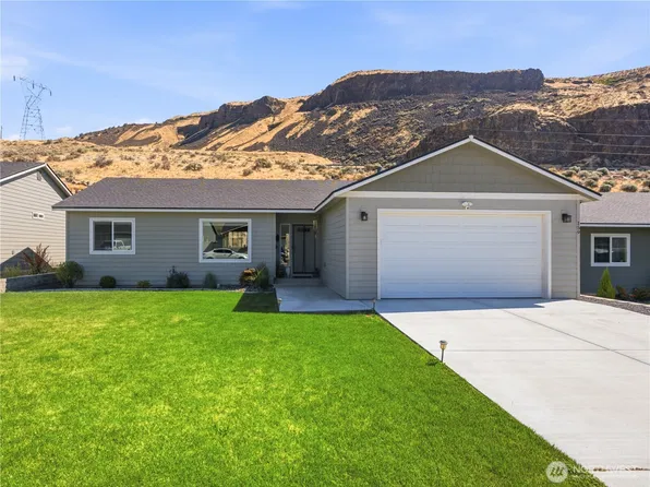 159 George Loop, Rock Island, WA 98850