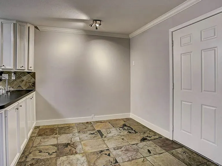 2322 Richton St #15 — Photo 1