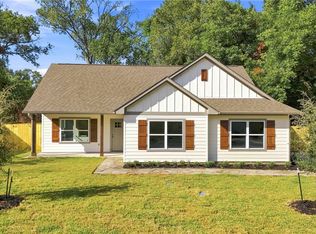 1013 E 26th St, Bryan, TX 77803