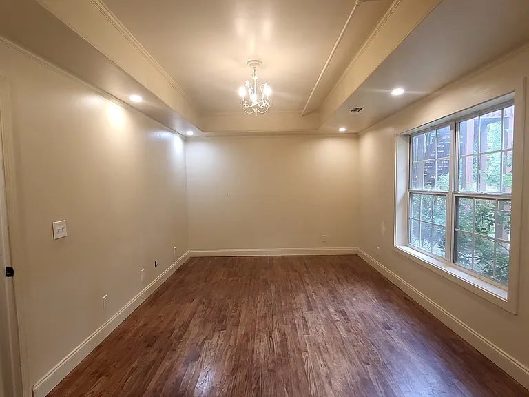 4810 Edinburgh Dr — Photo 15