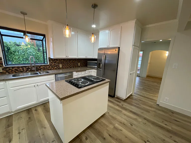 236 N Myers St — Photo 6