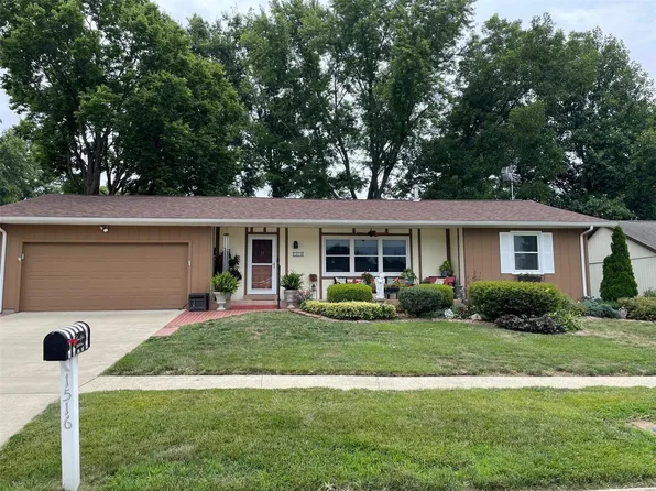 1516 Willow St, Greenville, IL 62246