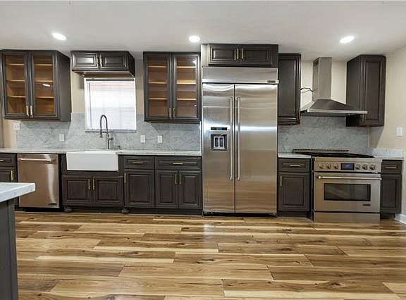 2nd image of 2410 Ramsey Dr