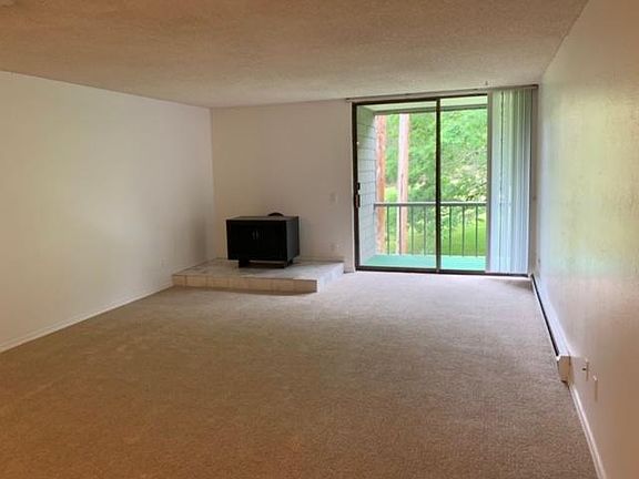 3rd image of 6001 140th Ave NE #0