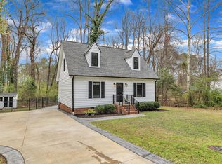 305 Dickens Rd, Fuquay Varina, NC 27526
