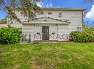 31865 Bay Ct, Westland, MI 48186