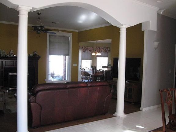 ENTRANCE TO OPEN LIVING AREA