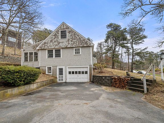 5th image of 25 Wood Valley Road