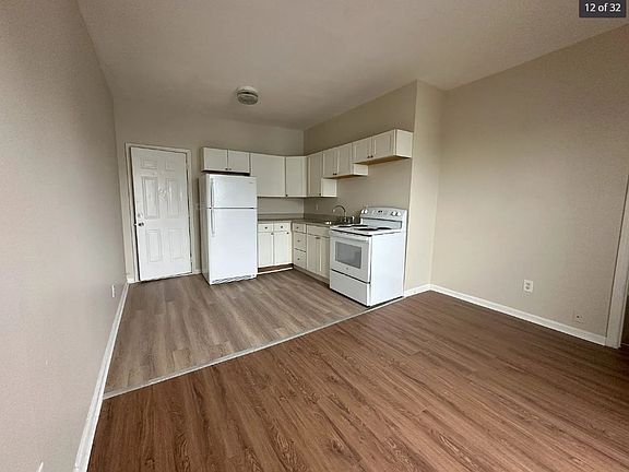 5th image of 937 Broadway APT 6