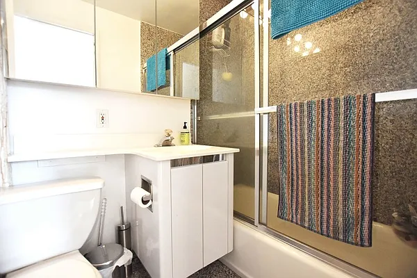 Rented by Bold New York | media 31