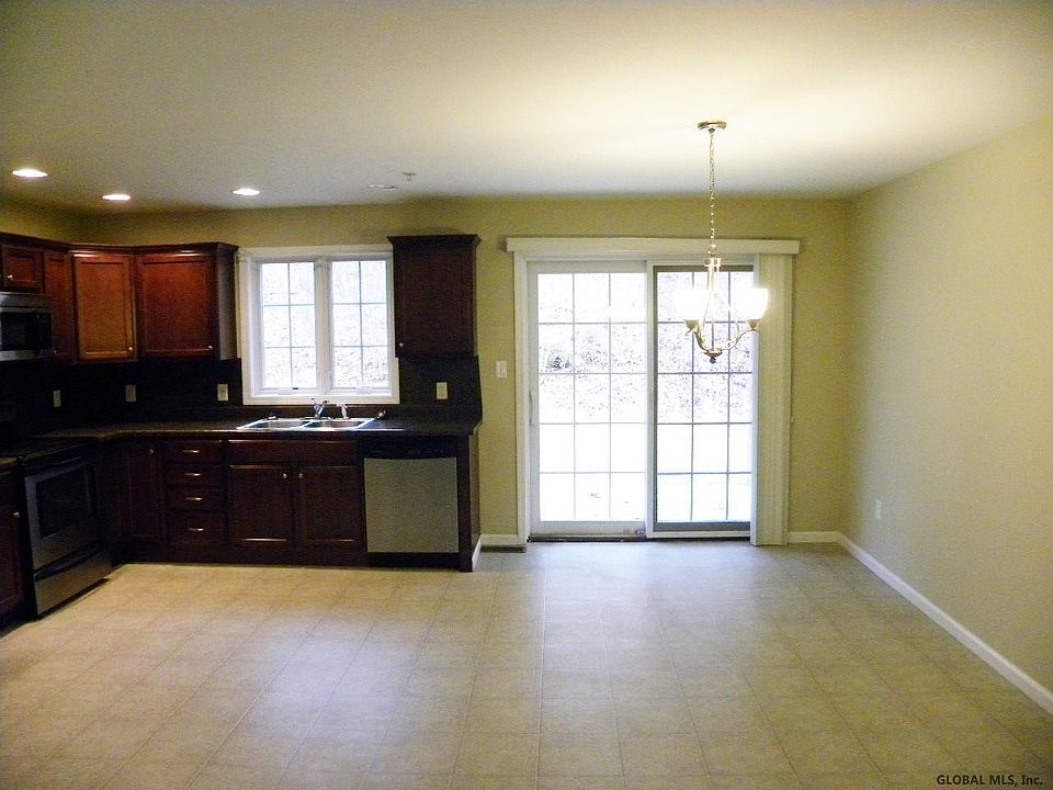 22 Mercer St Waterford NY Zillow