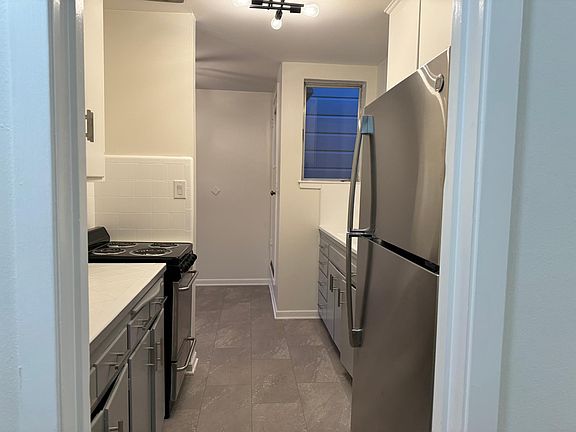 5th image of 4192 Mission St APT 1