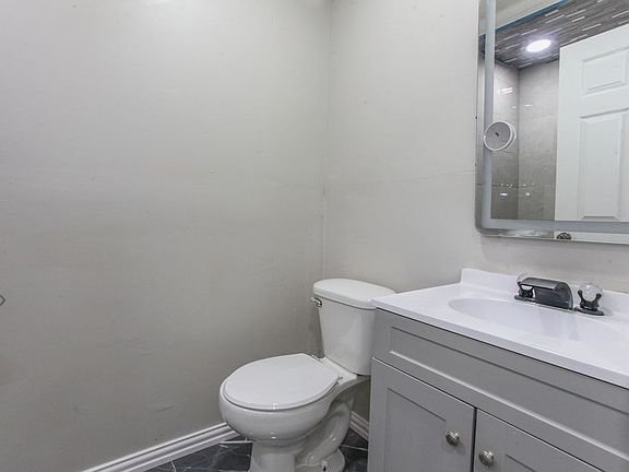 5th image of 1507 E 11th Pl