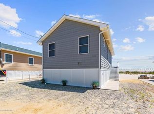 3270 Seaview Rd, Lavallette, NJ 08735