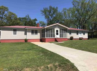 26 North Rd, West Point, GA 31833