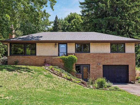 3rd image of 2356 Top Hill Cir