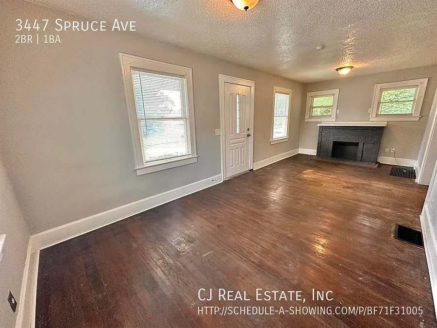 2 bed, $1,049 — Photo 2