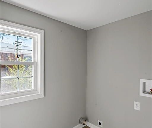 5th image of 4033 Somerdale Ln Unit 8