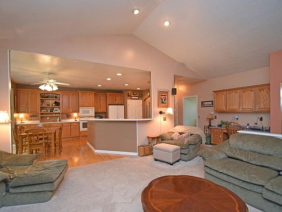 4th image of 1212 Parkwatch Ct
