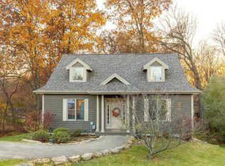 3 Colony Ln, Galena, IL 61036