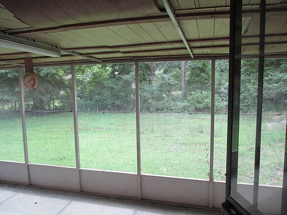 Rear Screened Porch
