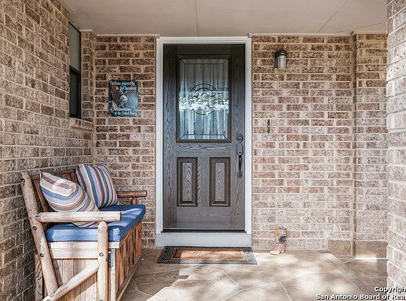 3rd image of 1425 Sparkman Dr