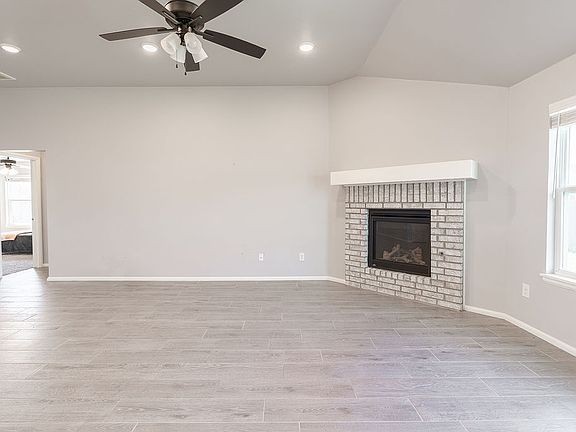 4th image of 401 Nest Dr