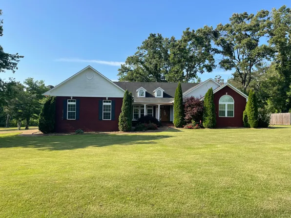 4108 Forrest Rd, Corinth, MS 38834