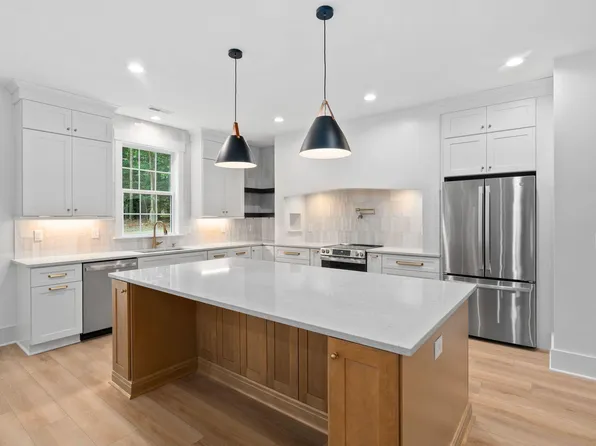 114 Crow Dr, Louisburg, NC 27549