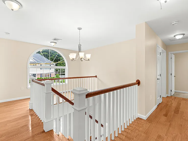 18 Grant Rd — Photo 23
