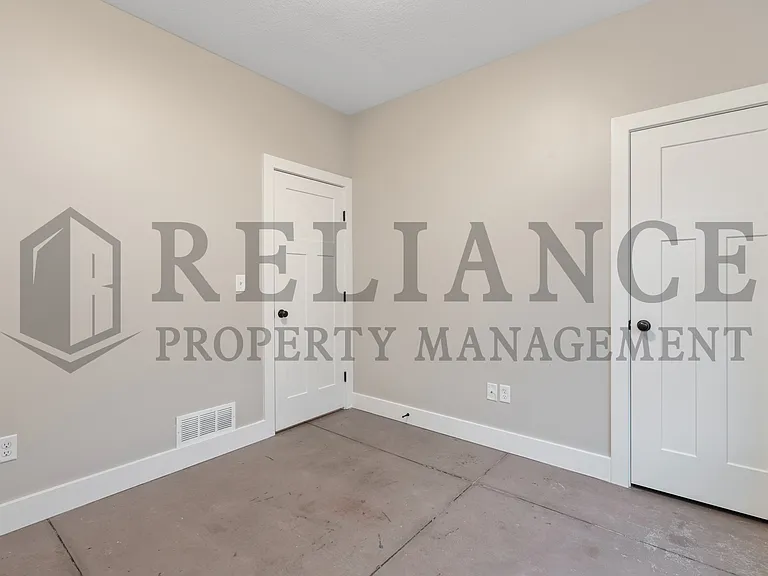 3325 E Aster St — Photo 8