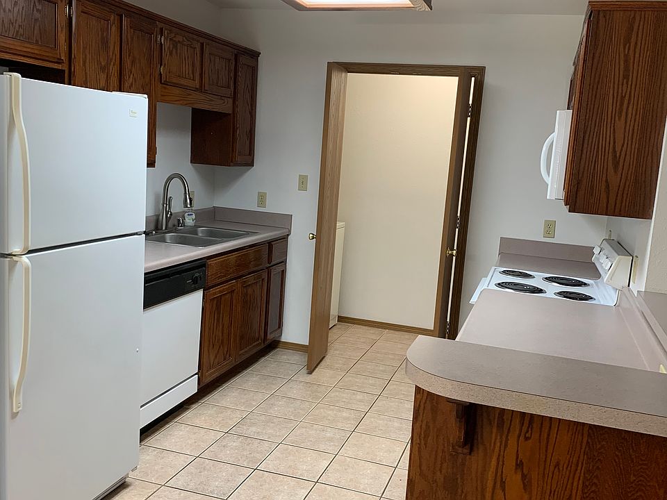 1st image of 4724 Saint Andrews Way