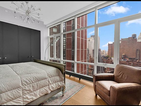 4th image of 5 Beekman St #18B