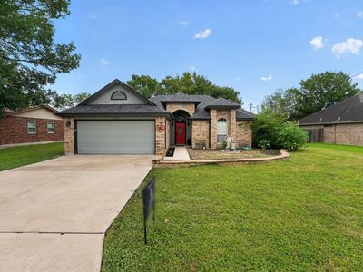 102 Hummingbird Ln, Lockhart, TX, 78644