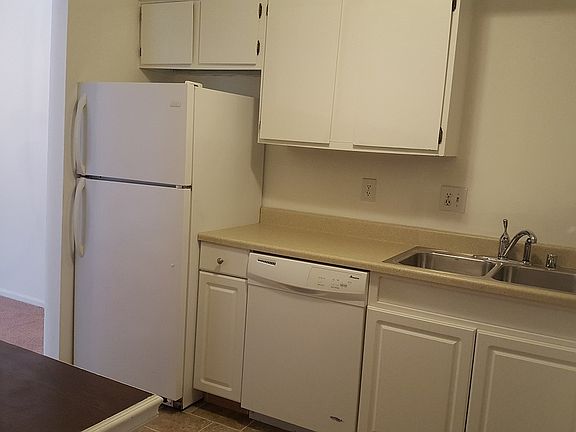 2nd image of 376 Redding Rd