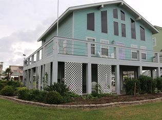 3158 Sea Castle Dr, Crystal Beach, TX 77650