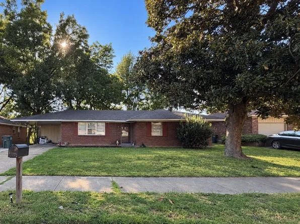 4441 Deerland St, Memphis, TN 38109