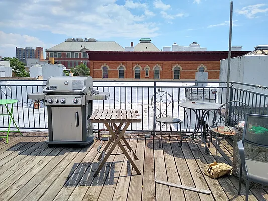 Rented by Evergreen Realty & Investments | media 26