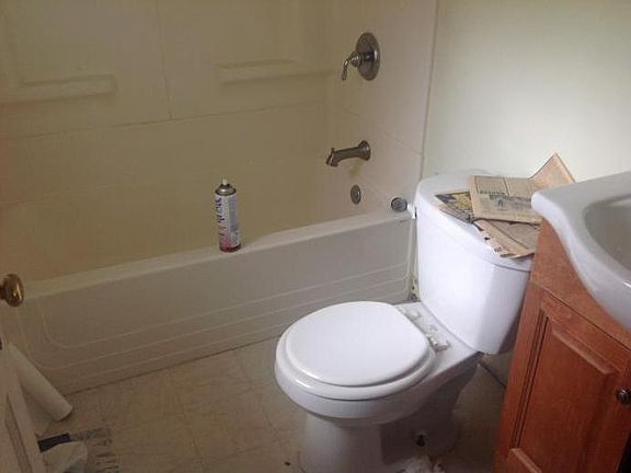 5th image of 507 Charles St