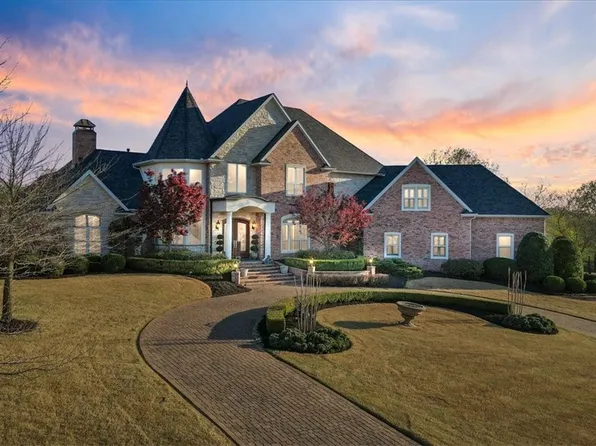 12097 Churchill Downs Dr, Springdale, AR 72762