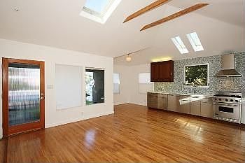 3rd image of 4220 Sunnyside Ave
