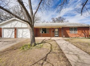 115 E 2nd St, Weatherford, TX 76086
