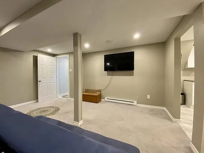 427 Main St #1 — Photo 4