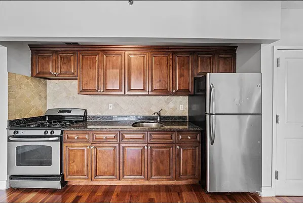 Rented by Vector New York, LLC | media 11