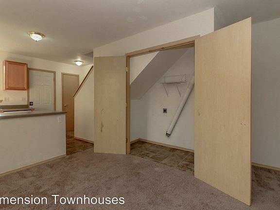 4th image of 4028 S Puget Sound Ave Unit A