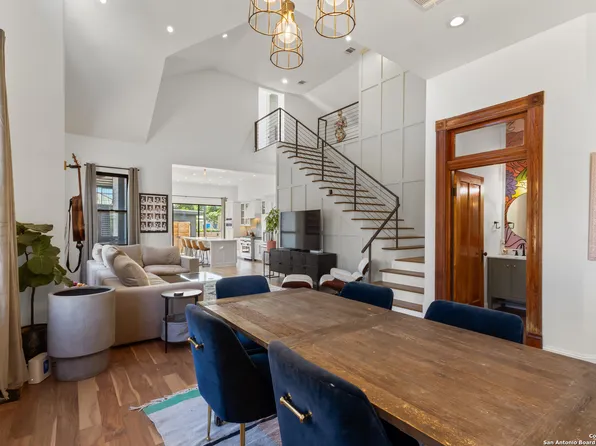 232 Lavaca, San Antonio, TX 78210