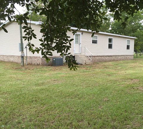 3rd image of 18 Karly Dr