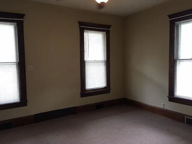 413 Orchard Ave — Photo 12